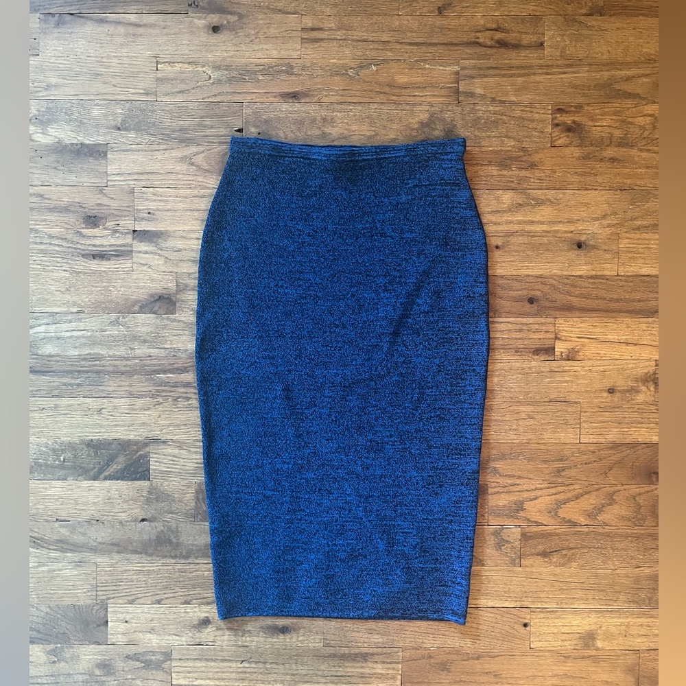 DIANE
VON
FURSTENBERG   Body con pencil skirt